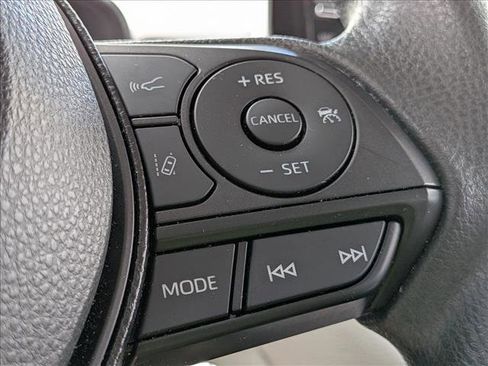 Used 2021 Toyota Corolla LE FWD image 13