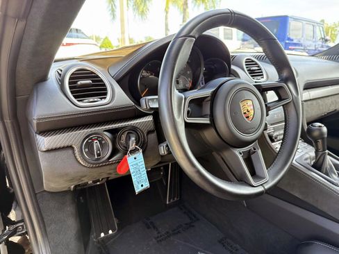 Used 2023 Porsche 718 Cayman GT4 RS RWD image 18