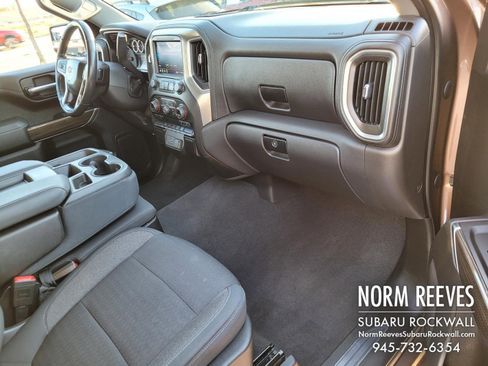 Used 2019 Chevrolet Silverado 1500 LT w/ Texas Edition image 24