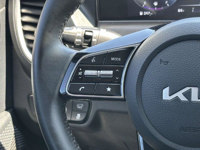 Used 2025 Kia Seltos EX AWD/4WD image 23