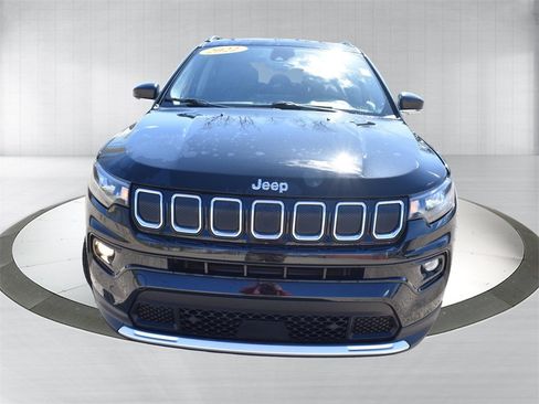 Used 2022 Jeep Compass Limited image 11
