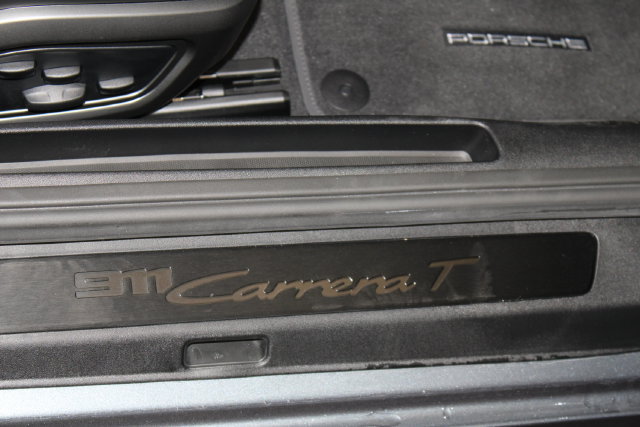 Used 2026 Porsche 911 Carrera T RWD image 36
