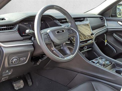 New 2026 Jeep Grand Cherokee Limited w/ Limited Altitude Package image 3