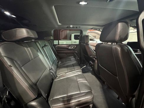 Used 2021 Chevrolet Suburban RST image 20