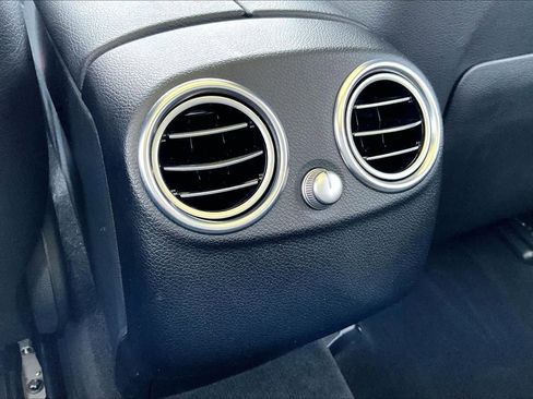 Used 2016 Mercedes-Benz GLC 300 image 32