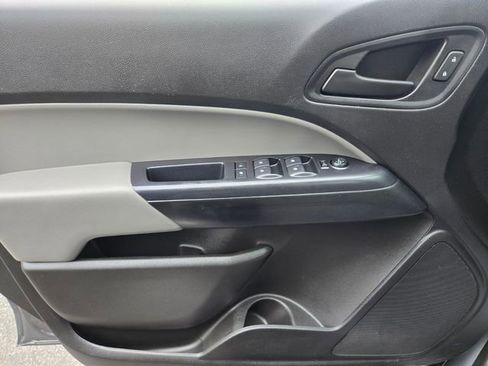 Used 2021 Chevrolet Colorado W/T w/ Custom Special Edition image 31