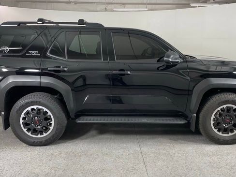 Used 2025 Toyota 4Runner TRD Off-Road Premium w/ Tow Technology Package AWD/4WD image 2