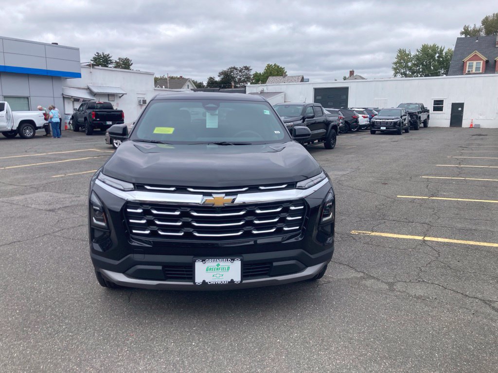 New 2027 Chevrolet Equinox LT w/ Convenience Package II FWD image 2