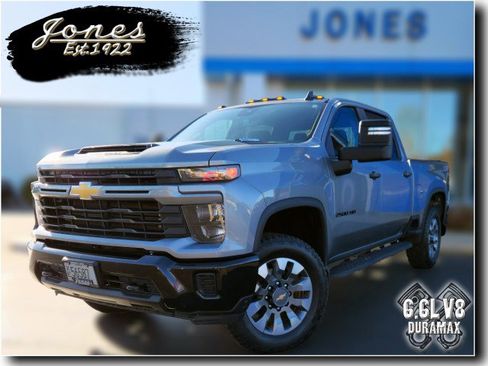 Used 2024 Chevrolet Silverado 2500 Custom w/ Custom Value Package image 1