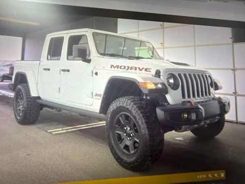 Used 2022 Jeep Gladiator Mojave w/ Cold Weather Group AWD/4WD image 4