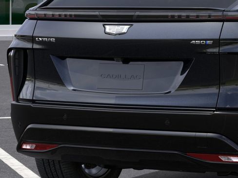 New 2026 Cadillac Lyriq Sport RWD image 17