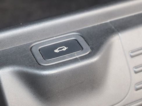 Used 2022 Land Rover Range Rover Westminster Edition image 54