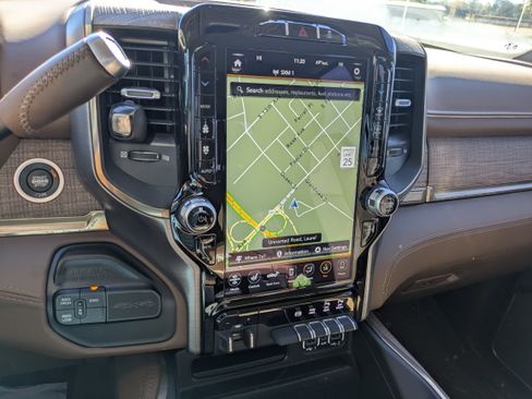 Used 2021 RAM 2500 Limited image 17