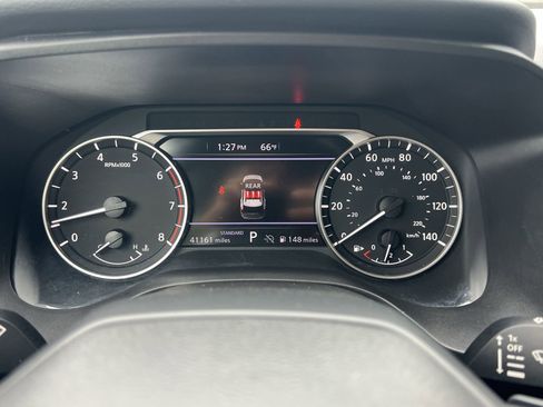 Used 2024 Nissan Rogue SV AWD/4WD image 11