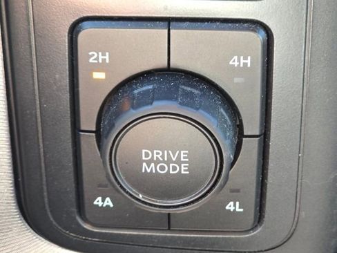 Used 2022 Ford F150 Platinum AWD/4WD image 17