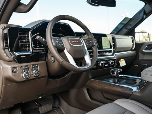 New 2026 GMC Sierra 1500 SLT w/ SLT Premium Plus Package image 17