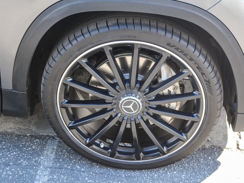 Used 2021 Mercedes-Benz GLA 35 AMG 4MATIC image 9