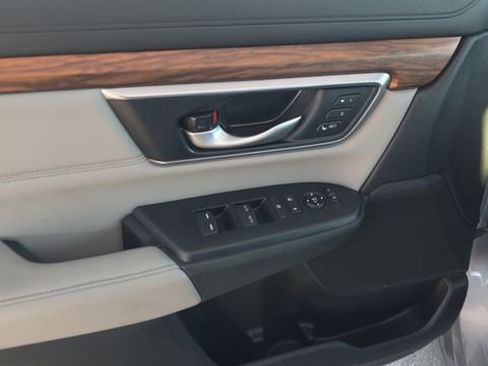 Used 2022 Honda CR-V EX-L image 11