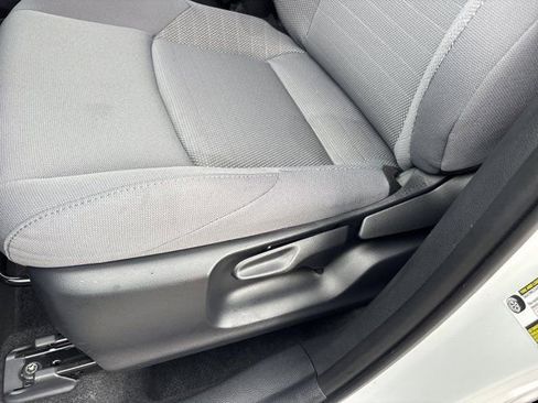 Used 2025 Toyota Corolla Cross AWD Hybrid image 17