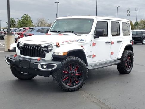 Used 2019 Jeep Wrangler Unlimited Sahara w/ Uconnect 4C Nav & Sound Group AWD/4WD image 42