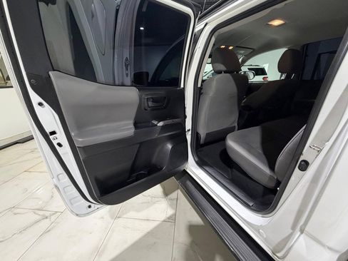 Used 2019 Toyota Tacoma SR5 image 19
