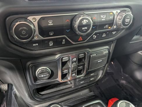 Used 2023 Jeep Wrangler Unlimited Sport w/ Sun And Sound Package AWD/4WD image 22