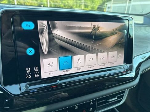 New 2026 Volkswagen Atlas SE image 25