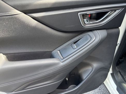 Used 2019 Subaru Forester Premium w/ All-Weather Package AWD/4WD image 6