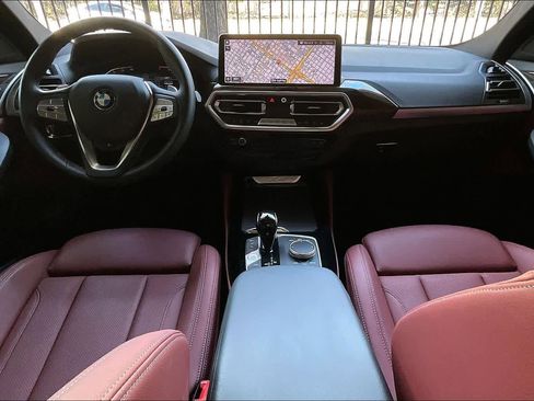 Used 2025 BMW X4 xDrive30i image 16