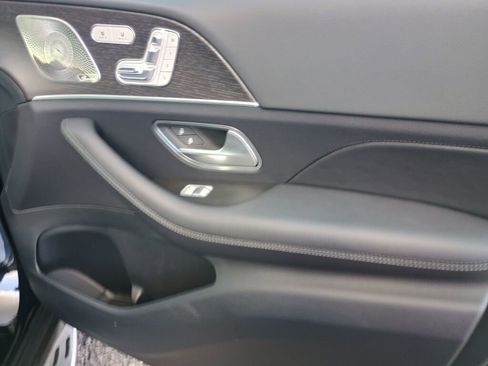 Certified 2023 Mercedes-Benz GLS 580 4MATIC image 23