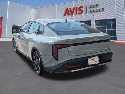 Used 2025 Kia K4 FWD image 9