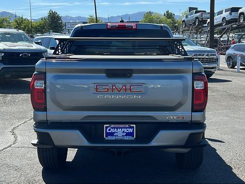 Used 2023 GMC Canyon AT4 AWD/4WD image 6
