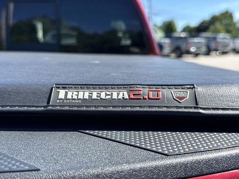 Used 2022 Nissan Frontier PRO-4X w/ Pro-4X Premium Package AWD/4WD image 6