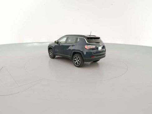 New 2026 Jeep Compass Limited image 8