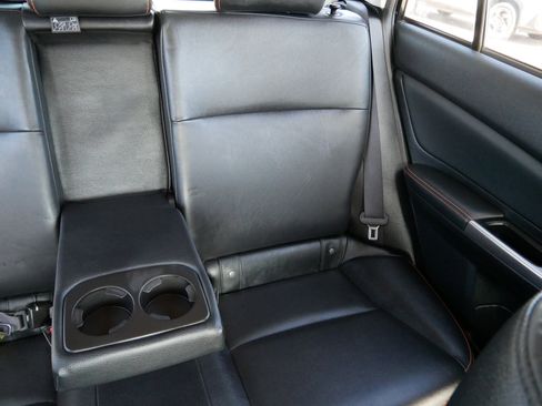 Used 2016 Subaru Crosstrek 2.0i Limited image 14