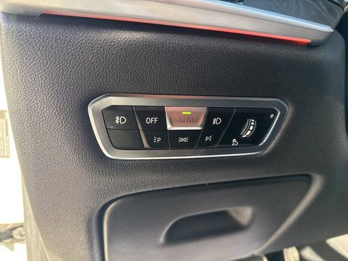 Used 2020 BMW X7 M50i w/ Dynamic Handling Package image 17