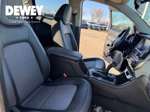 Used 2016 Chevrolet Colorado Z71 image 32