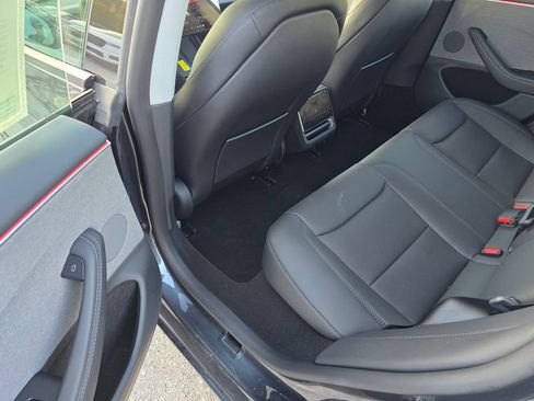 Used 2025 Tesla Model 3 Long Range RWD image 31