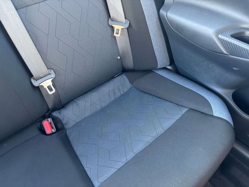 Used 2025 Nissan Versa SV image 35