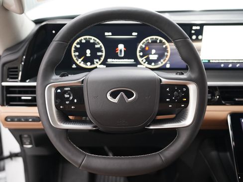 Used 2025 INFINITI QX80 Luxe image 12