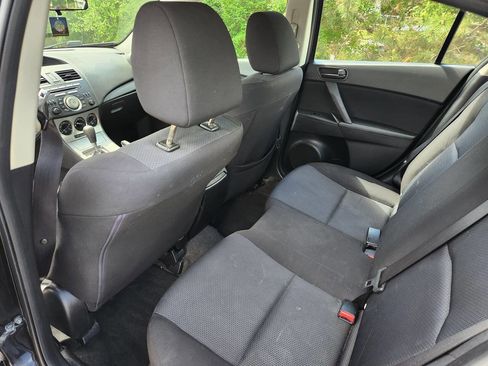 Used 2011 MAZDA MAZDA3 i Sport FWD image 13