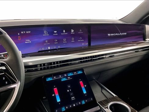 Used 2026 Cadillac Escalade 4WD image 9