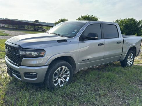 Used 2025 RAM 1500 Lone Star AWD/4WD image 2