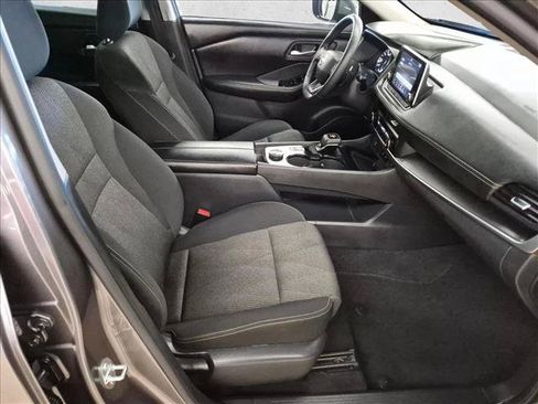 Used 2025 Nissan Rogue SV AWD/4WD image 23