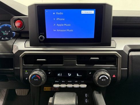 Used 2025 Toyota 4Runner TRD Off-Road image 16