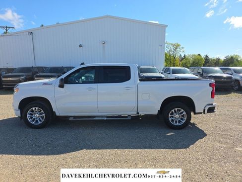 Used 2022 Chevrolet Silverado 1500 RST AWD/4WD image 2
