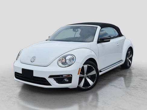 Used 2013 Volkswagen Beetle 2.0T FWD image 1