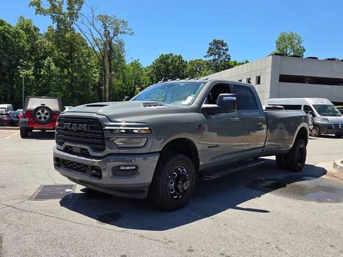New 2026 RAM 3500 Laramie AWD/4WD image 3