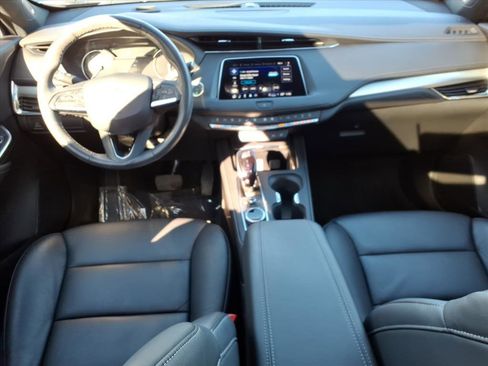 Certified 2023 Cadillac XT4 Premium Luxury w/ Cold Weather Package image 19