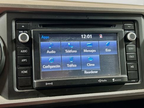 Used 2018 Toyota Tacoma SR5 RWD image 12